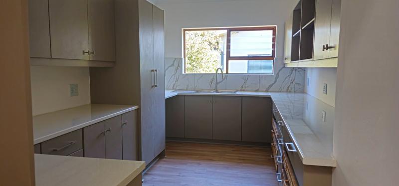 4 Bedroom Property for Sale in Stilbaai Wes Western Cape